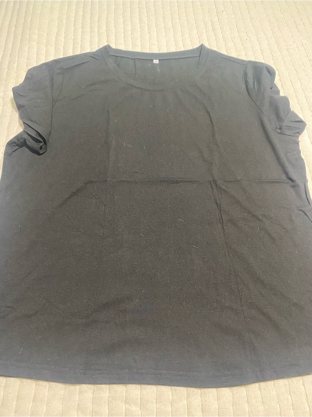 Women's Black Short-Sleeve Crew Neck Tee